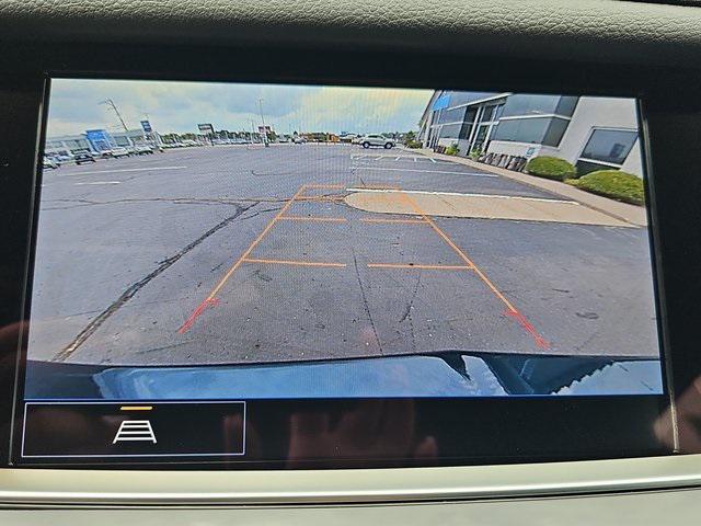 Photo of 2025 Emerald Lake Metallic Cadillac XT5