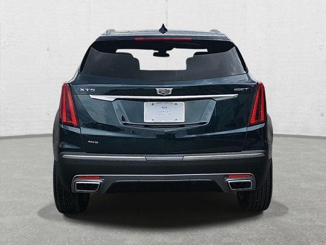 Photo of 2025 Emerald Lake Metallic Cadillac XT5