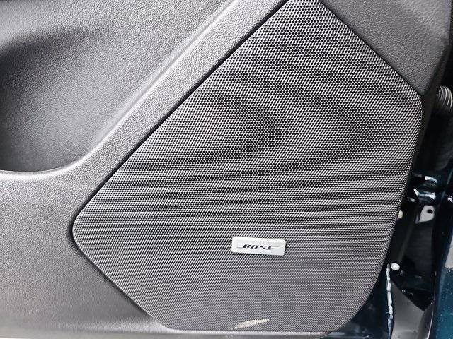 Photo of 2025 Emerald Lake Metallic Cadillac XT5