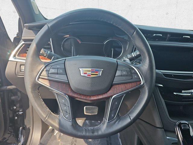 Photo of 2023 Stellar Black Metallic Cadillac XT5
