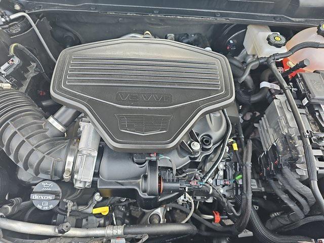 Photo of 2023 Stellar Black Metallic Cadillac XT5