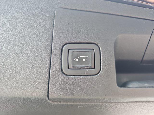 Photo of 2023 Stellar Black Metallic Cadillac XT5