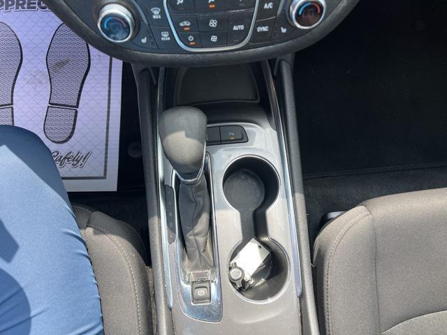 Photo of 2024 Summit White Chevrolet Malibu