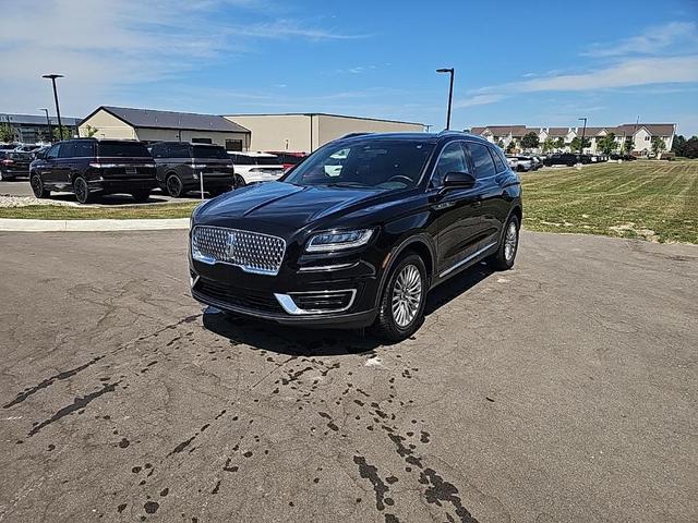 Photo of 2019 Black Lincoln Nautilus