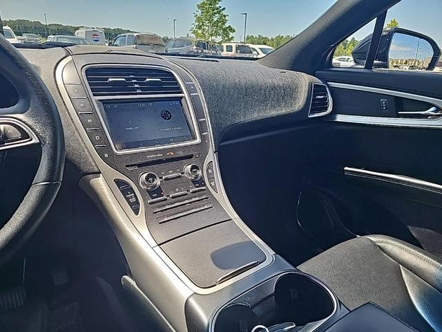 Photo of 2019 Black Lincoln Nautilus
