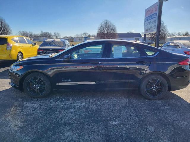 Photo of 2018 Shadow Black Ford Fusion Hybrid