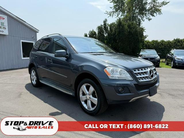 Photo of 2011 Blue Mercedes-Benz M-Class