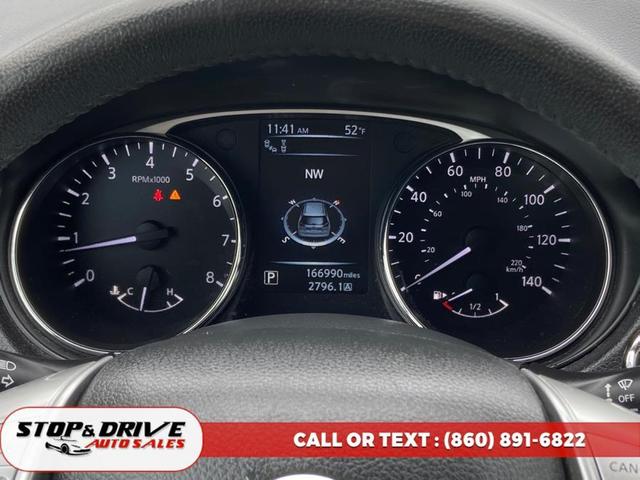 Photo of 2016 Brilliant Silver Nissan Rogue
