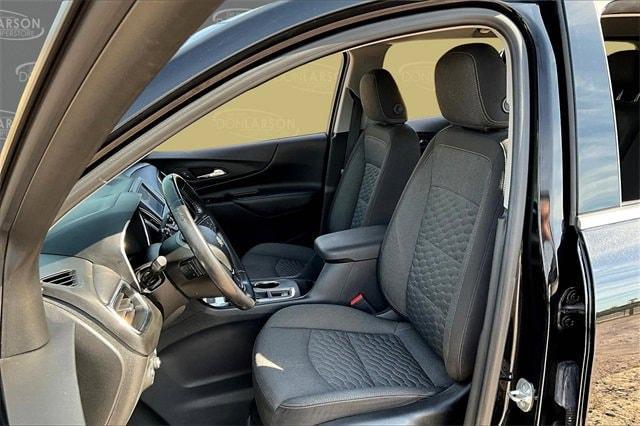 Photo of 2020 Mosaic Black Metallic Chevrolet Equinox