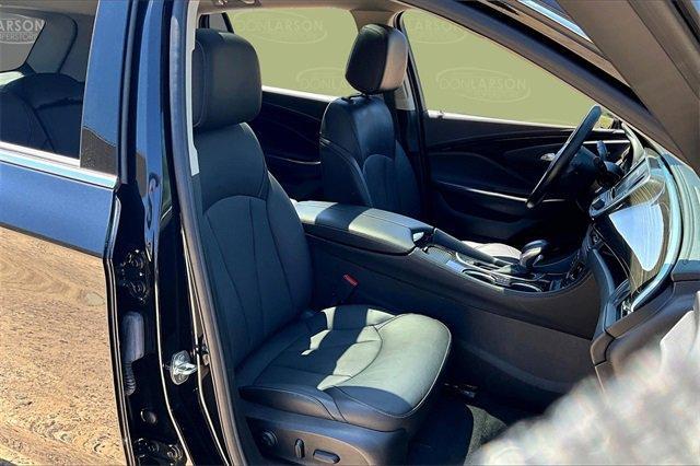 Photo of 2019 Ebony Twilight Metallic Buick Envision