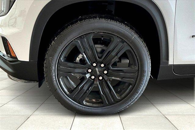 Photo of 2026 Summit White GMC Acadia