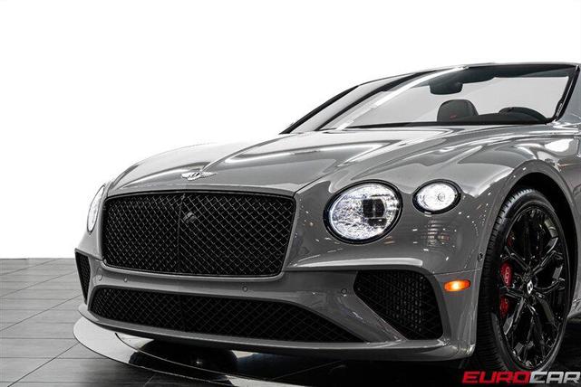 Photo of 2023 Gray Bentley Continental GT