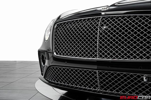 Photo of 2020 Black Bentley Continental GT