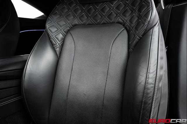 Photo of 2020 Black Bentley Continental GT