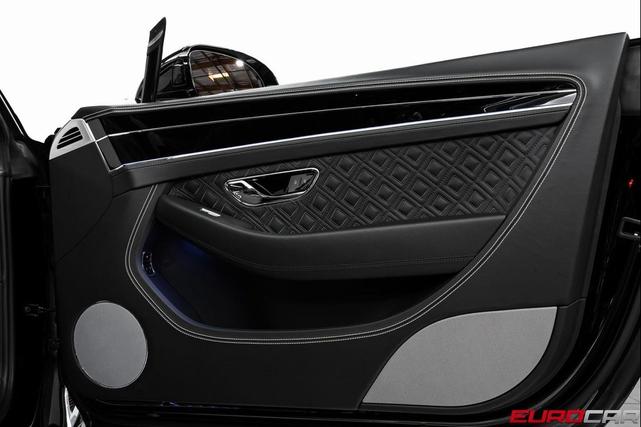 Photo of 2020 Black Bentley Continental GT