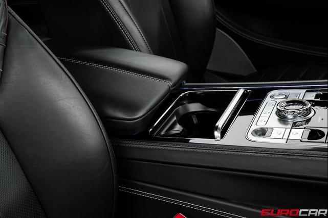 Photo of 2020 Black Bentley Continental GT