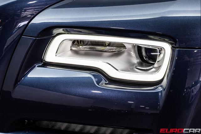 Photo of 2019 Blue Rolls-Royce Dawn