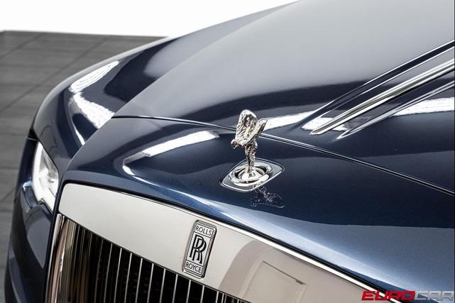 Photo of 2019 Blue Rolls-Royce Dawn