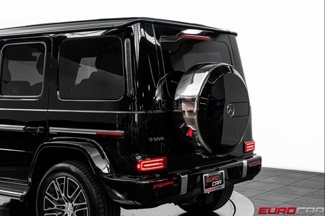 Photo of 2025 Black Mercedes-Benz G-Class