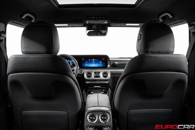 Photo of 2025 Black Mercedes-Benz G-Class