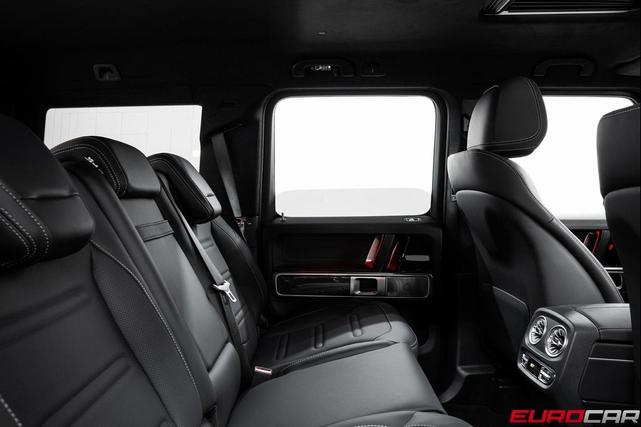 Photo of 2025 Black Mercedes-Benz G-Class