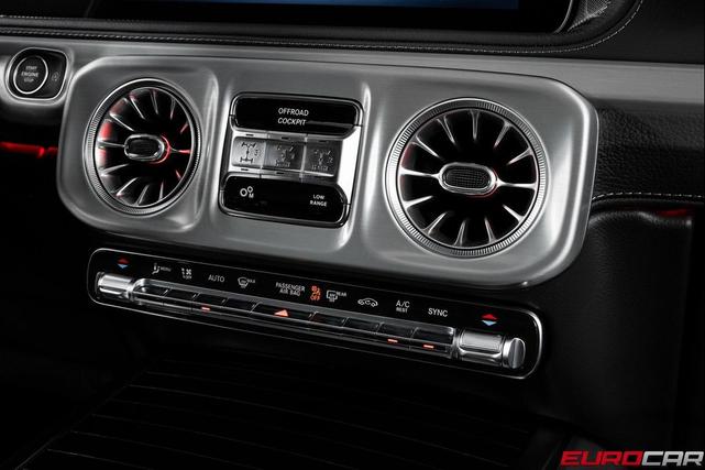 Photo of 2025 Black Mercedes-Benz G-Class