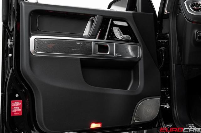 Photo of 2025 Black Mercedes-Benz G-Class