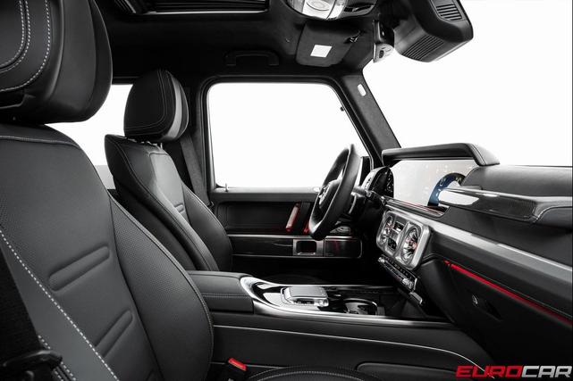 Photo of 2025 Black Mercedes-Benz G-Class