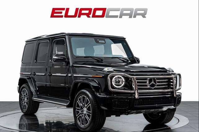 Photo of 2025 Black Mercedes-Benz G-Class