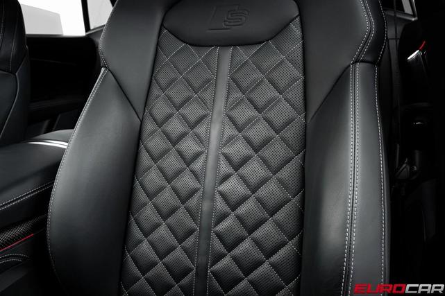 Photo of 2023 Mythos Black Metallic Audi SQ8