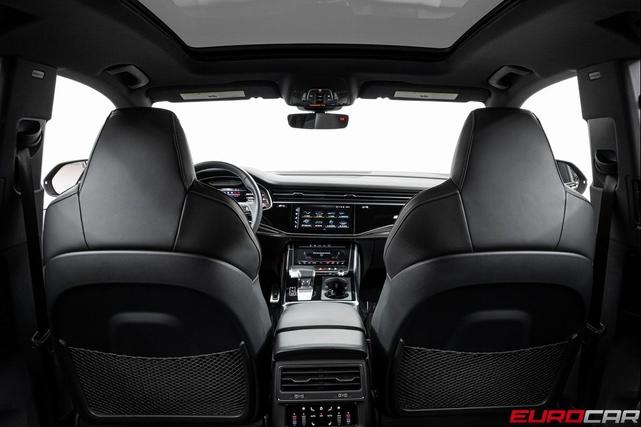 Photo of 2023 Mythos Black Metallic Audi SQ8