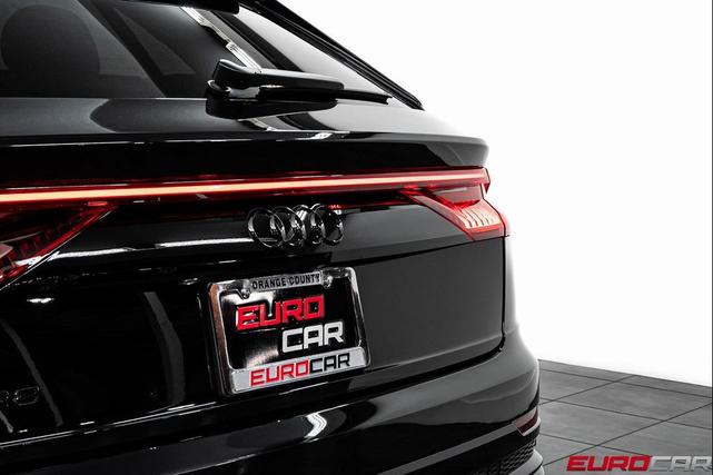 Photo of 2023 Mythos Black Metallic Audi SQ8