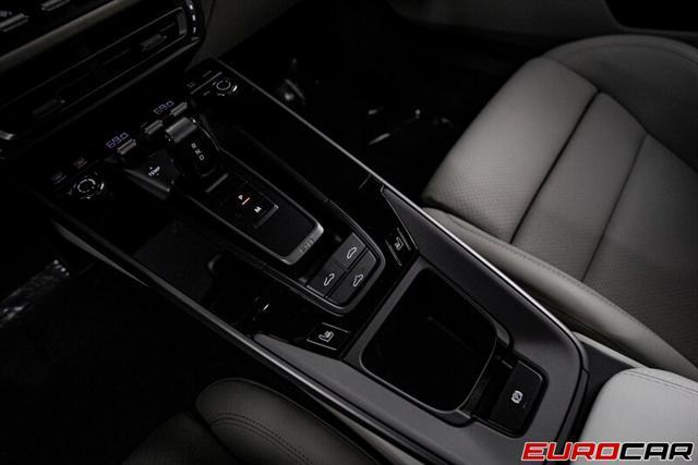 Photo of 2020 Blue Porsche 911