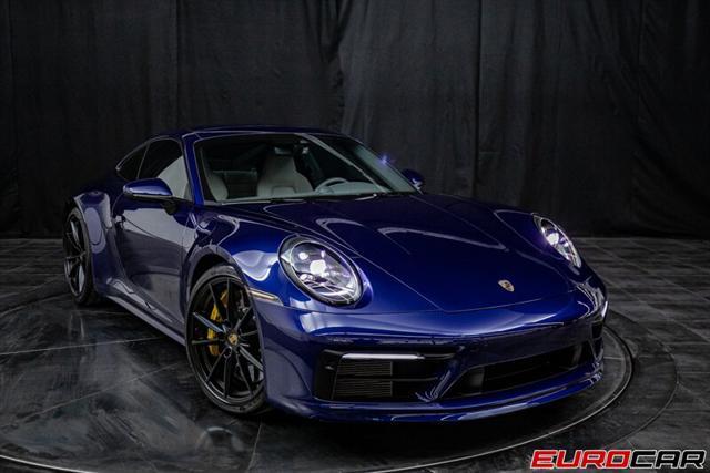 Photo of 2020 Blue Porsche 911