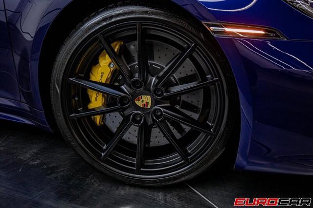 Photo of 2020 Blue Porsche 911