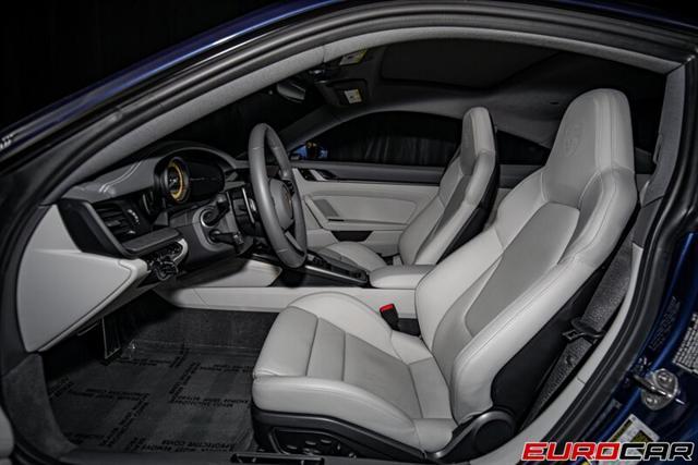 Photo of 2020 Blue Porsche 911