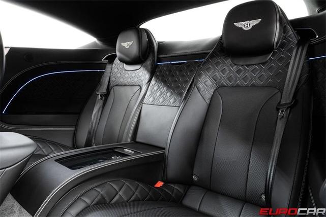Photo of 2022 White Bentley Continental GT
