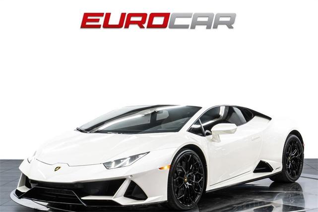 Photo of 2022 White Lamborghini Huracan EVO