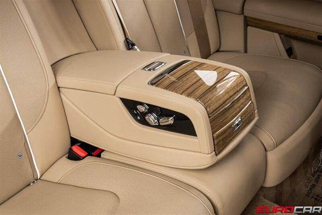 Photo of 2022 Black Rolls-Royce Ghost