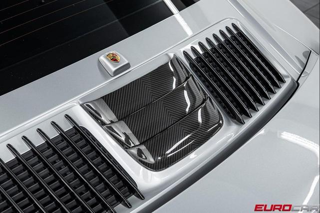 Photo of 2017 GT Silver Metallic Porsche 911