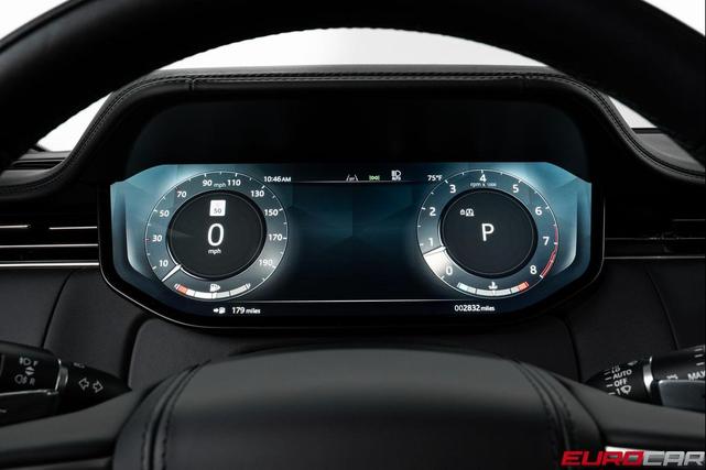 Photo of 2025 Black Land Rover Range Rover