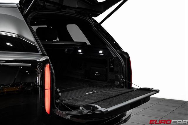 Photo of 2025 Black Land Rover Range Rover