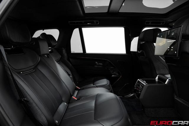Photo of 2025 Black Land Rover Range Rover