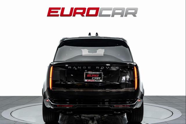 Photo of 2025 Black Land Rover Range Rover