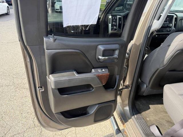 Photo of 2015 Gray GMC Sierra 1500