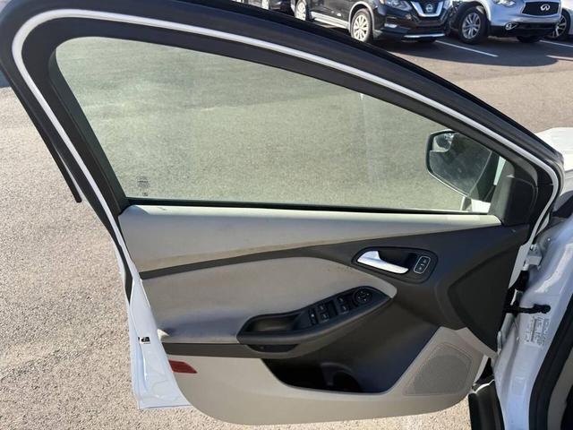 Photo of 2018 White Ford Focus