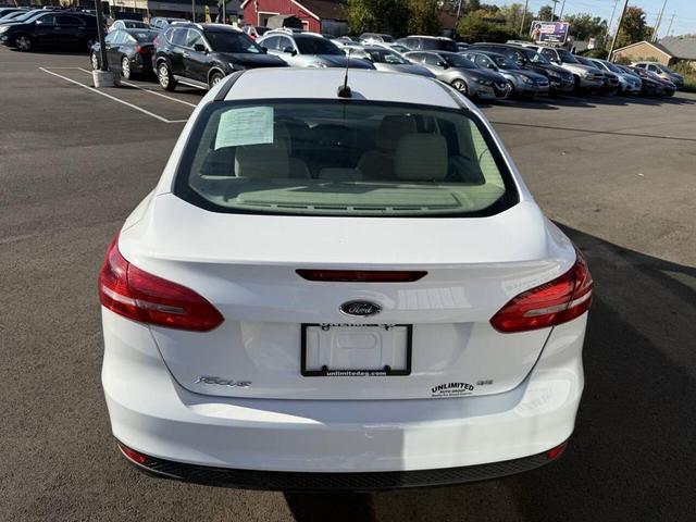 Photo of 2018 White Ford Focus