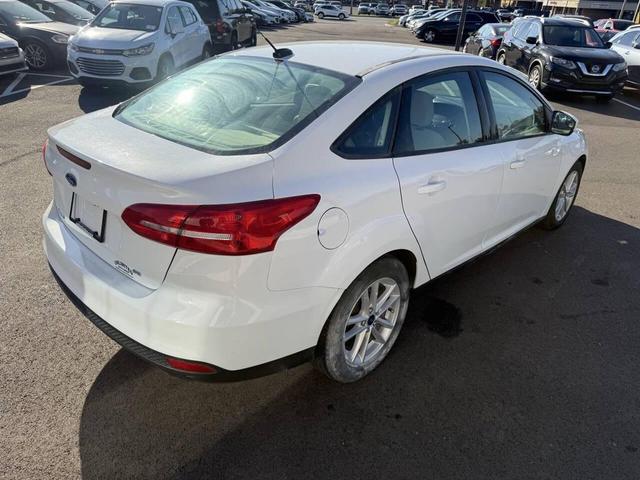Photo of 2018 White Ford Focus