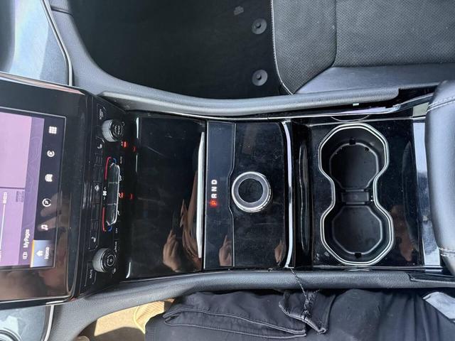 Photo of 2021 Black Jeep Grand Cherokee L