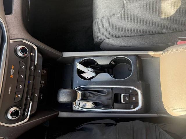 Photo of 2020 Silver Hyundai SANTA FE